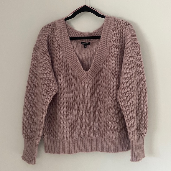 DYNAMITE Pink Knit V-Neck Sweater - Picture 5 of 5